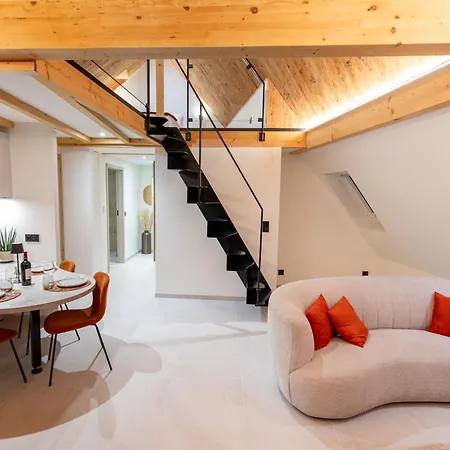 Lägenhet Koeur Du Chateau