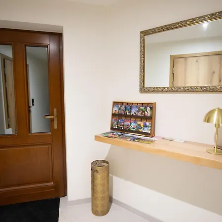 Koeur Du Chateau Apartment *