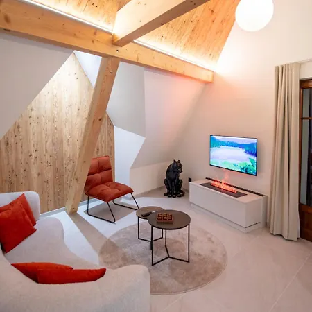 Koeur Du Chateau Apartament